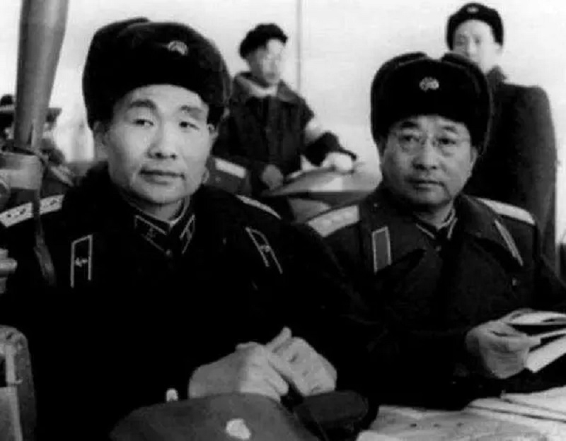 87年肖劲光看电视时大发雷霆，质问*华清刘**：谁说中国不准备建航母