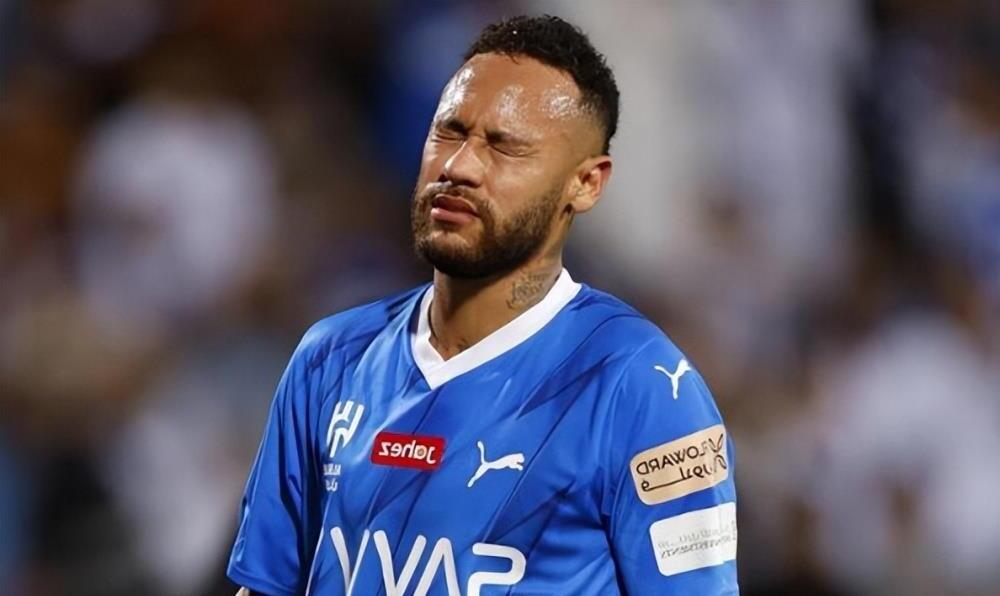 1球价值1.5亿美元！巴西队坑惨沙特豪门，内马尔重伤导致赛季报销