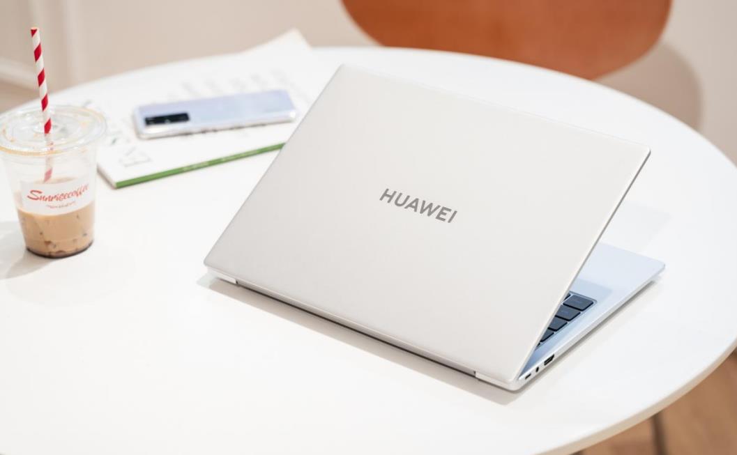 华为新品matebook二合一测评,华为matebook哪款值得买5000以下