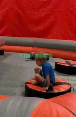 女朋友过生日送七夕礼物,女朋友送我生日礼物感动哭了