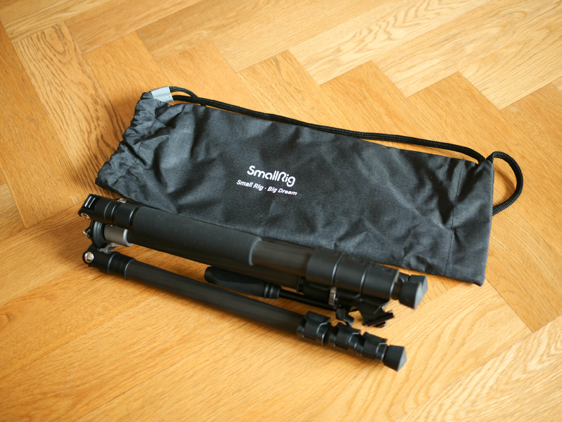 拍人像必备摄影器材有哪些,一般摄影必用的照相器材有哪些呢