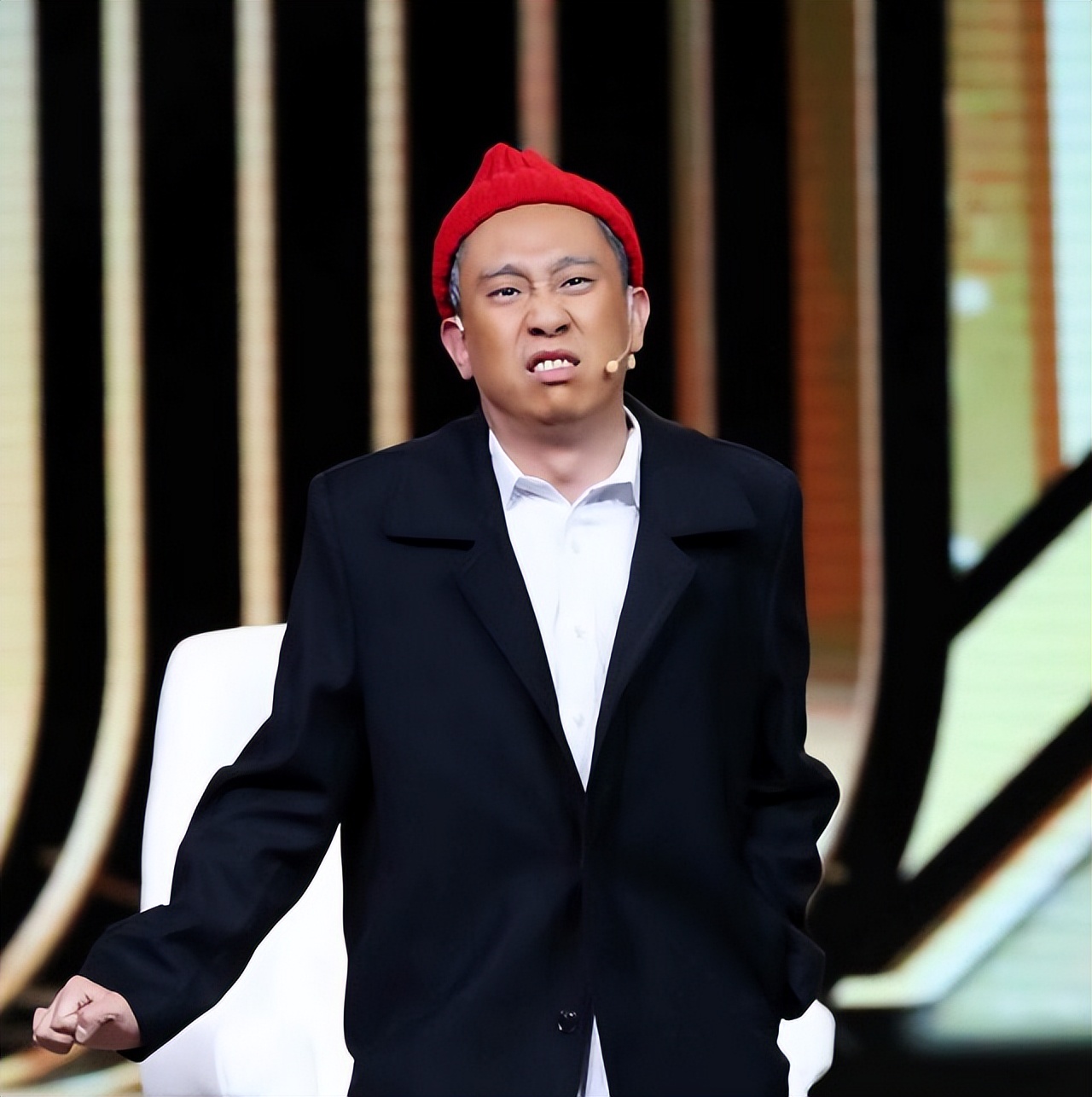 “笑星”白凯南的狼狈，当时代抛弃你的时候，连个招呼都不会打