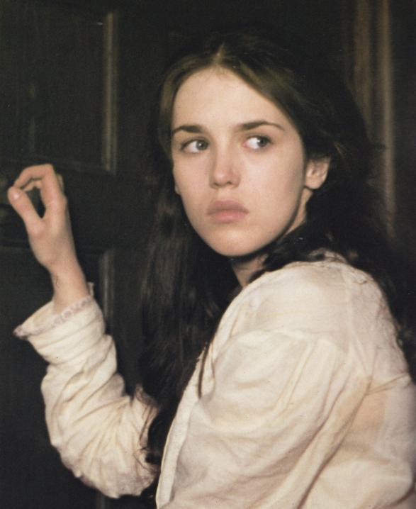 娶了巩俐的雅尔，曾有个漂亮的未婚妻，对方正是法国女神阿佳妮