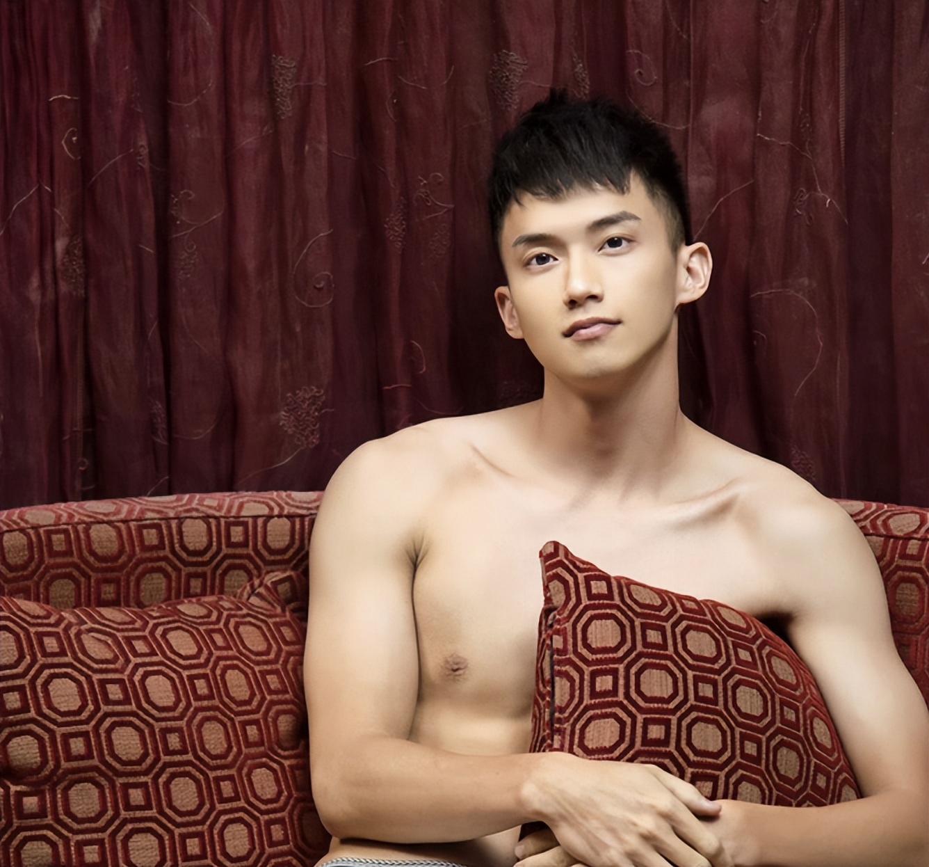 盘点颜值爆表的小哥哥,盘点颜值高的小哥哥