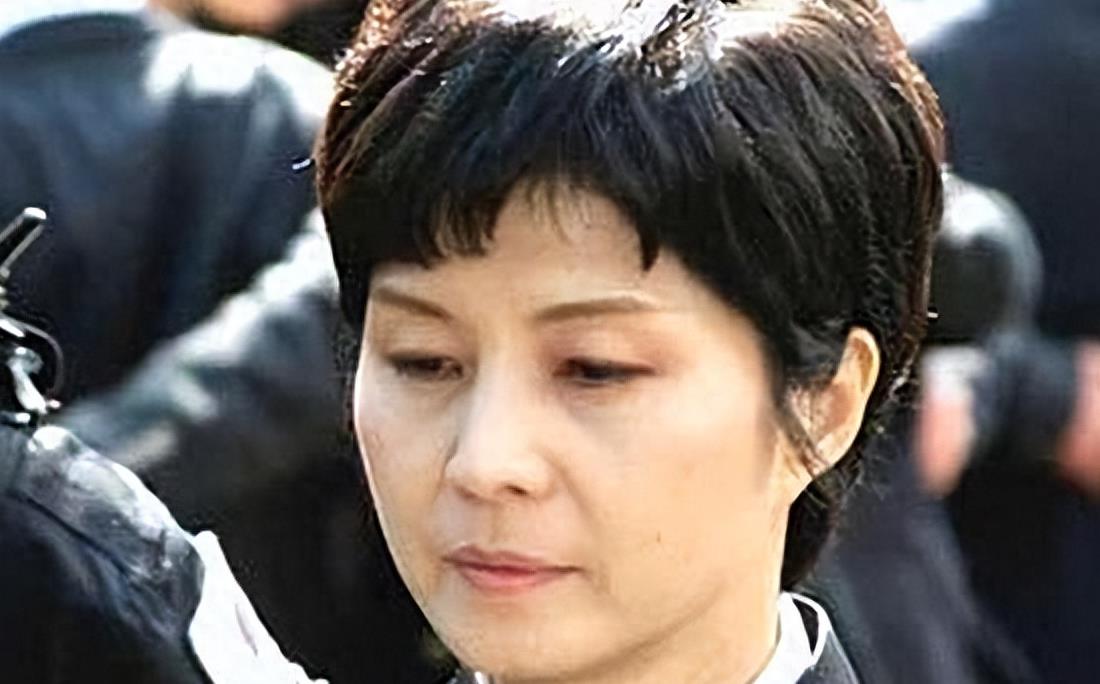 朝鲜“人体*弹炸**”袁正华拖累百余军官被判5年有期徒刑