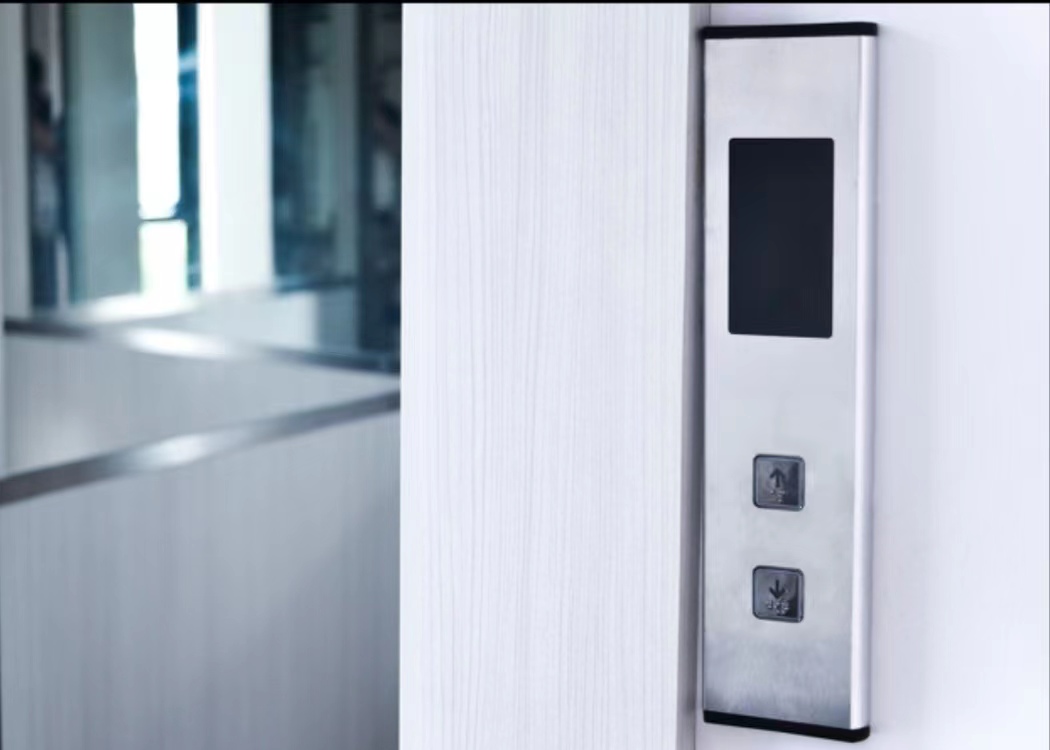 电梯里的告示是什么,电梯吸烟告示