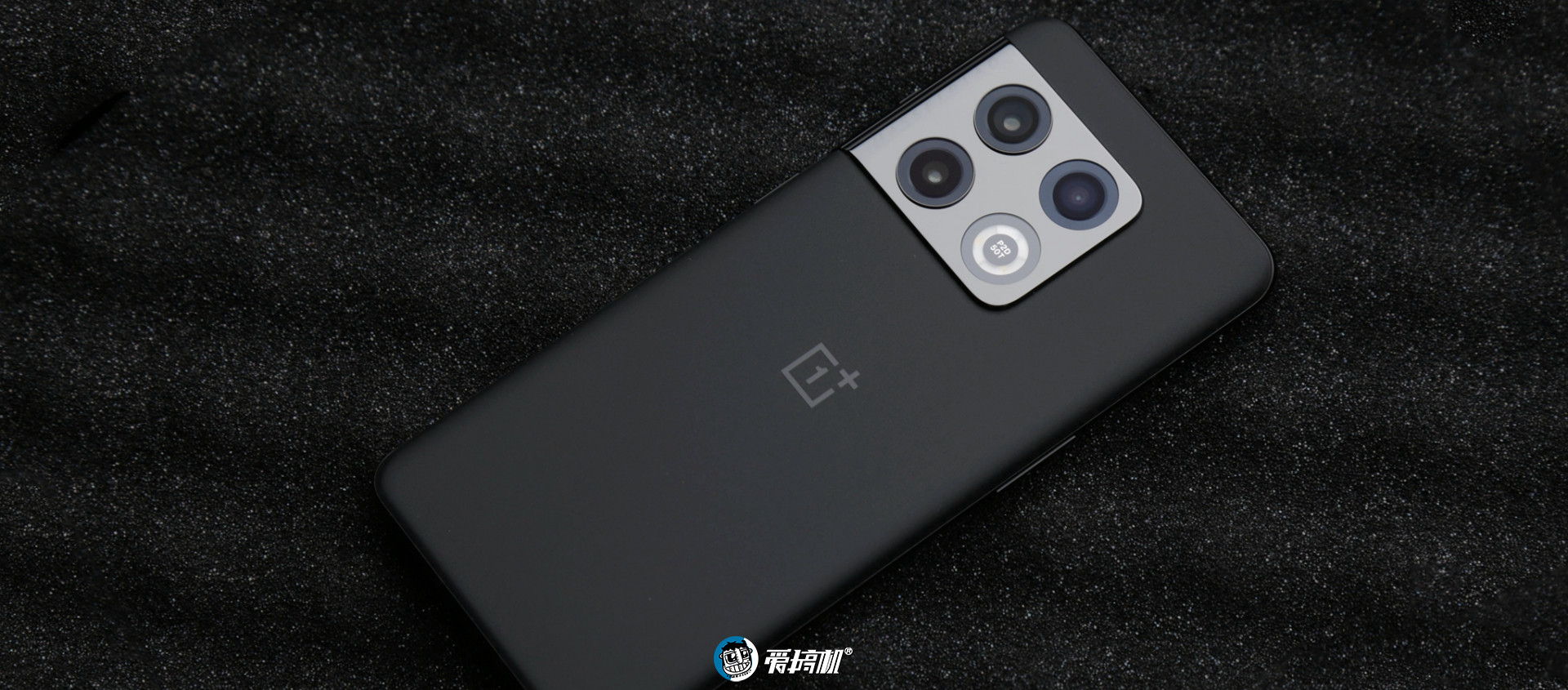 一加10pro对比苹果13,一加10pro和小米mix4