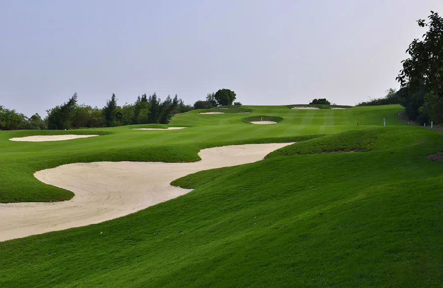 国内首创沙漠高尔夫,沙漠球场图片欣赏