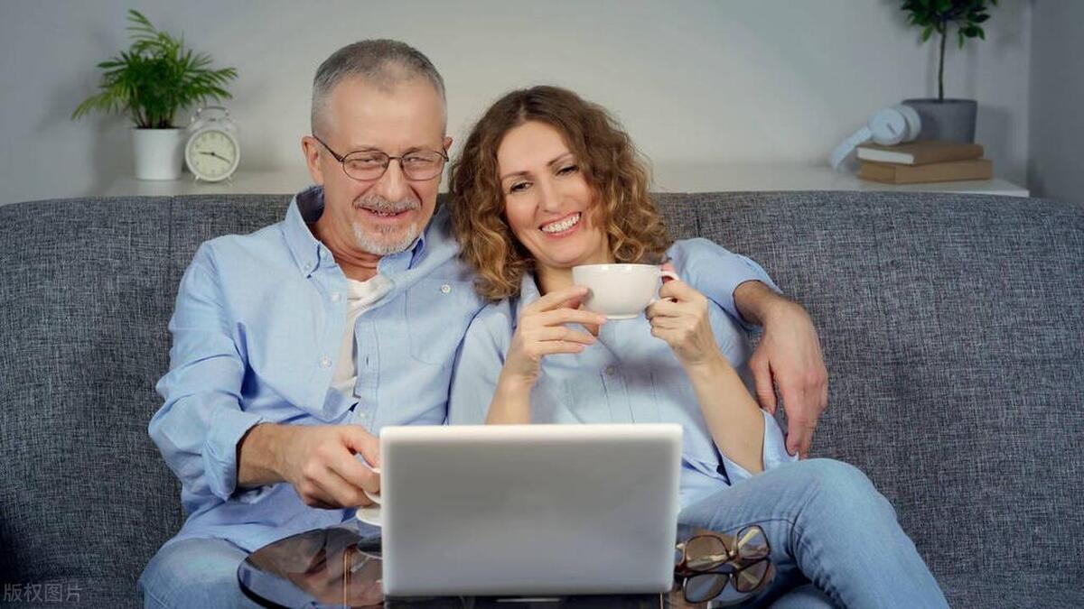 老年夫妻在一起生活的好处,老年夫妻相处有什么好处