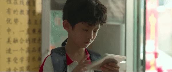 张子枫雷佳音面试,雷佳音张子枫天才基本法男明星