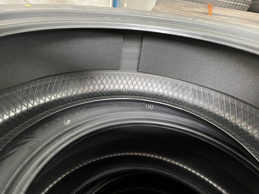 姣斾簹杩Е涓庢柉宸撮瞾,姣斾簹杩Еplus鍗囩骇杞瘋