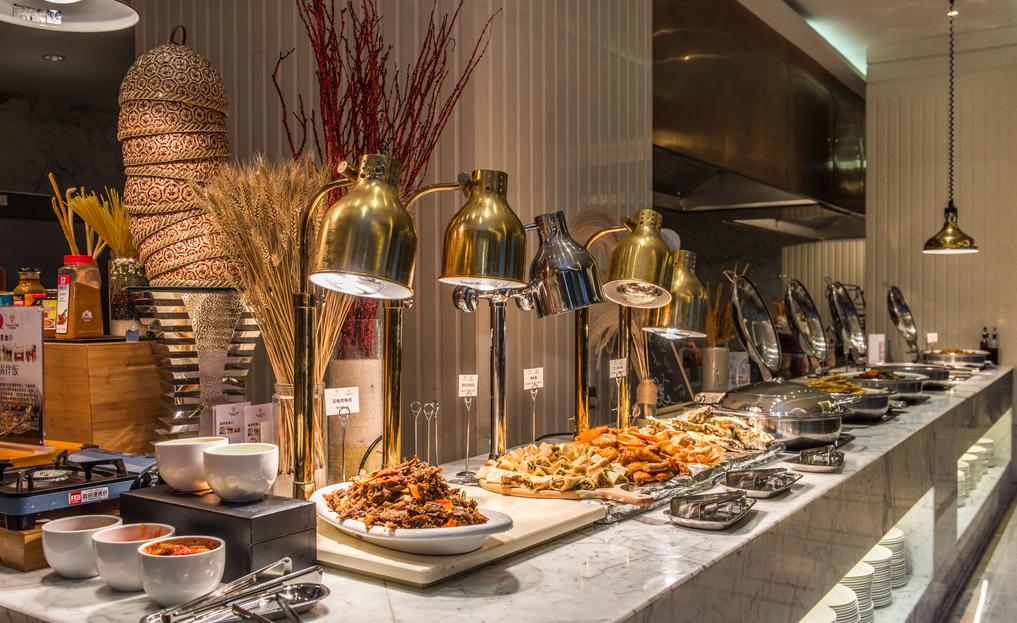 凉透了的“自助餐”再次火了！是虚火一场，还是王者归来？