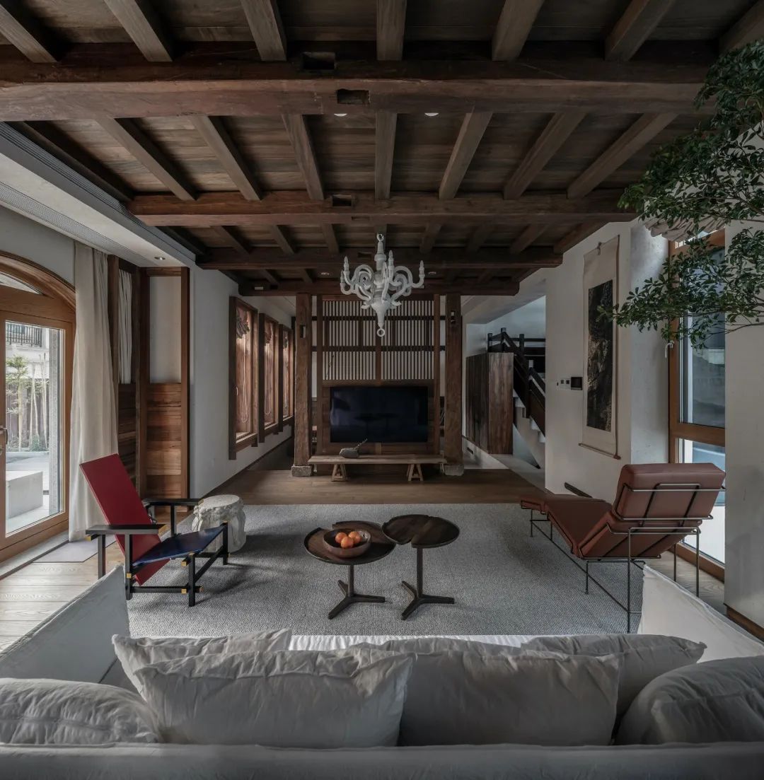 湖北夫妻造房子,湖北夫妻两万造房