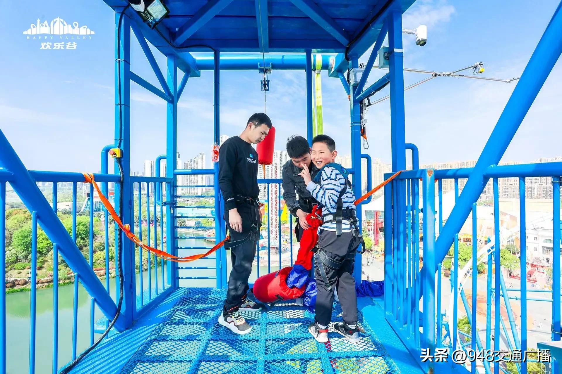 武汉欢乐谷蹦极双人,武汉之巅武汉蹦极地点推荐