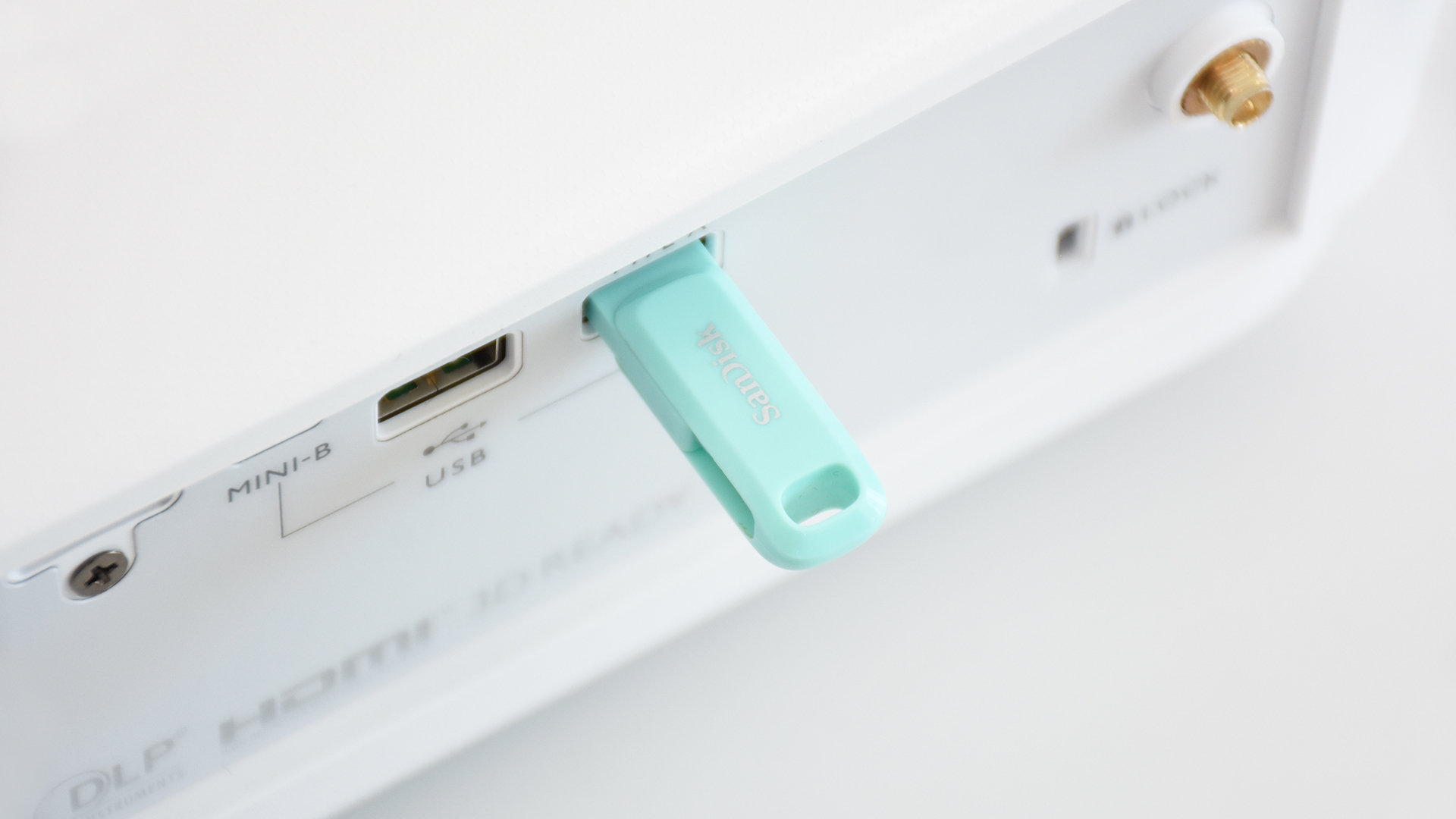 明基投影仪an7403与e540区别,明基投影仪e5401080p