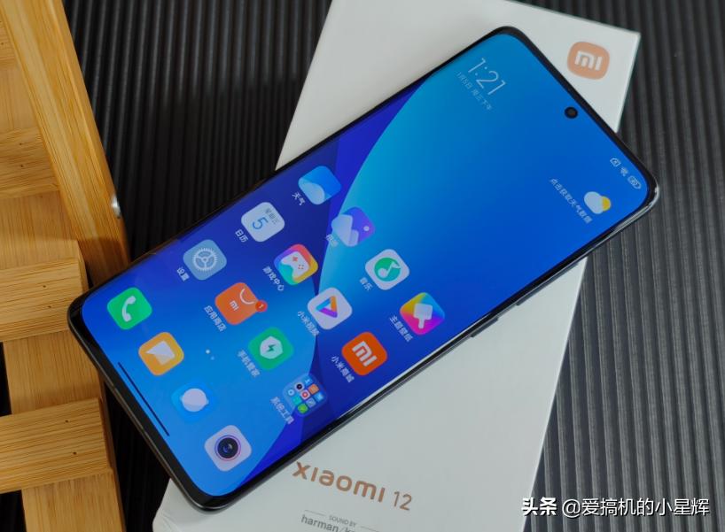 小米12值得买吗拍照效果怎么样,小米12值得买吗现在