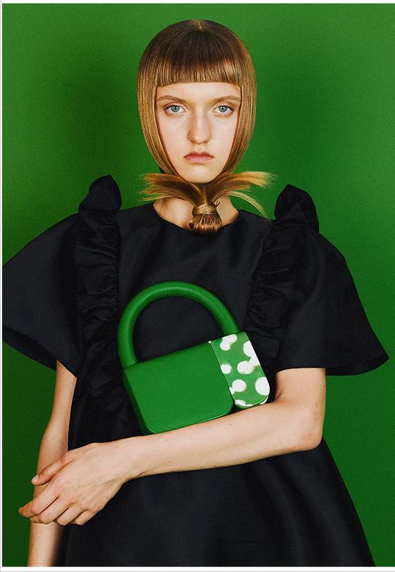 40到50岁女人适合背什么包包,40岁女性背什么牌子的包包