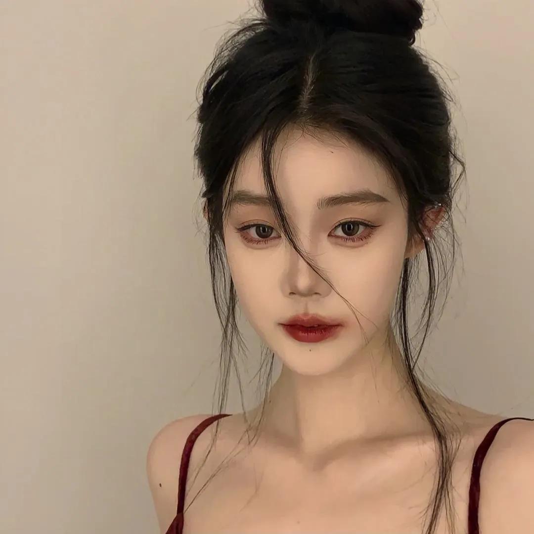 又酷又拽的女生头像和昵称,又酷又拽的女生头像漫画