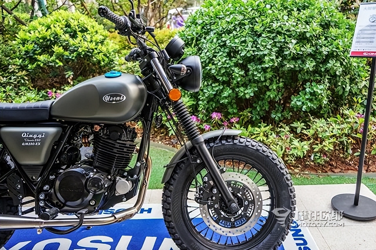 骁胜驯风300单座,骁胜驯风300座高