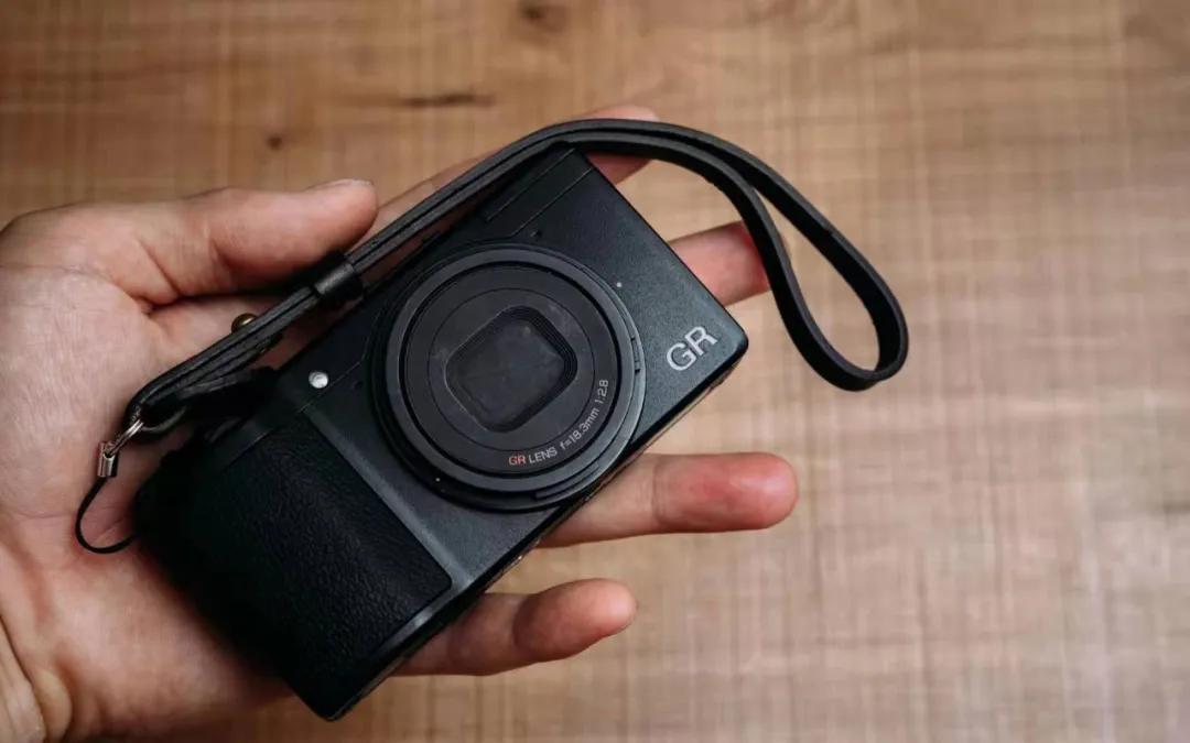 鍚堣偉浜屾墜鐩告満缃崲,浜屾墜杩愬姩鐩告満缃崲