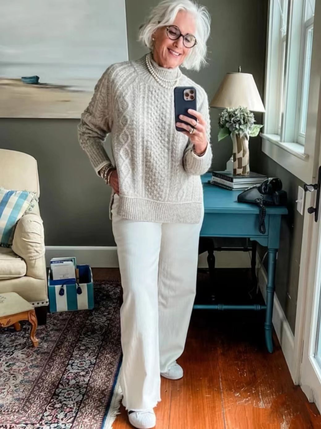 老年人穿什么颜色的毛衣好看,找老人好看的衣服