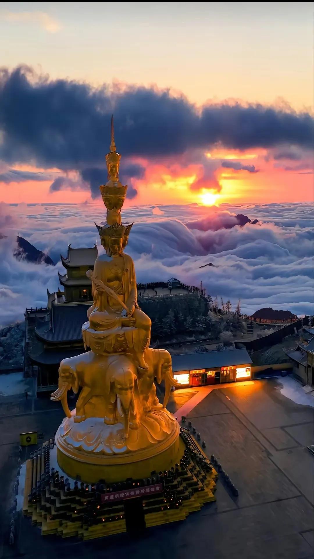 峨眉山的历史故事和神话传说,峨眉山美景背后故事