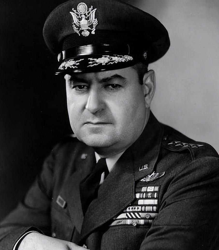 柯蒂斯李梅性格,柯蒂斯李梅简介