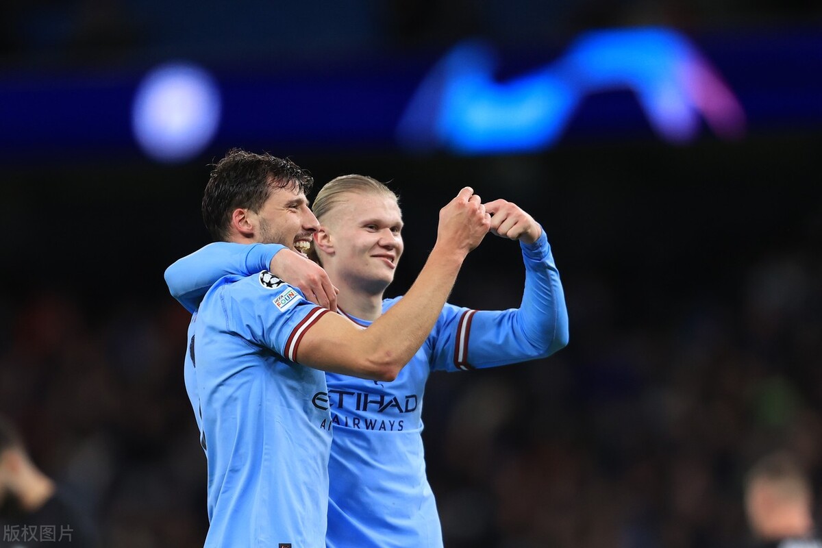 欧冠1/8决赛复盘:意甲梦回盛世,英超起死回生,梅西延续梦魇