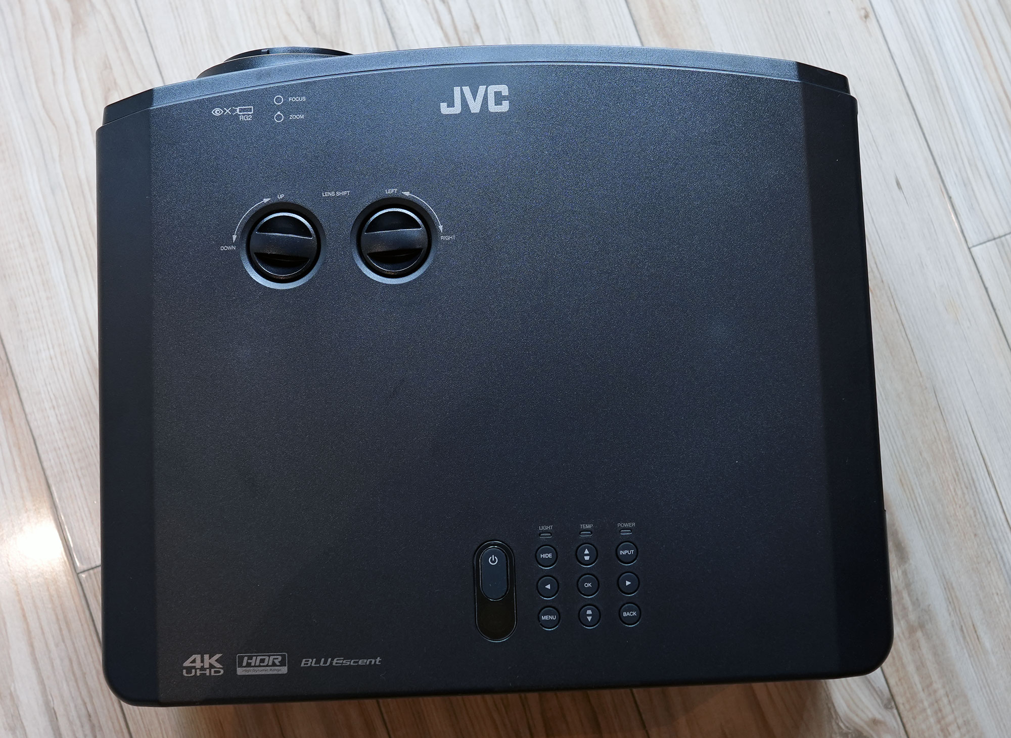 小宙斯第二代如何？JVCN69激光投影机超详细试用