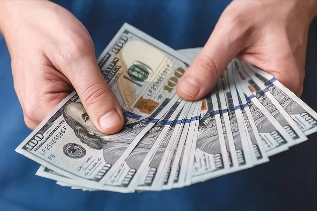 中国如果抛售全部美债会怎么样,中国7月减持136亿美元美债