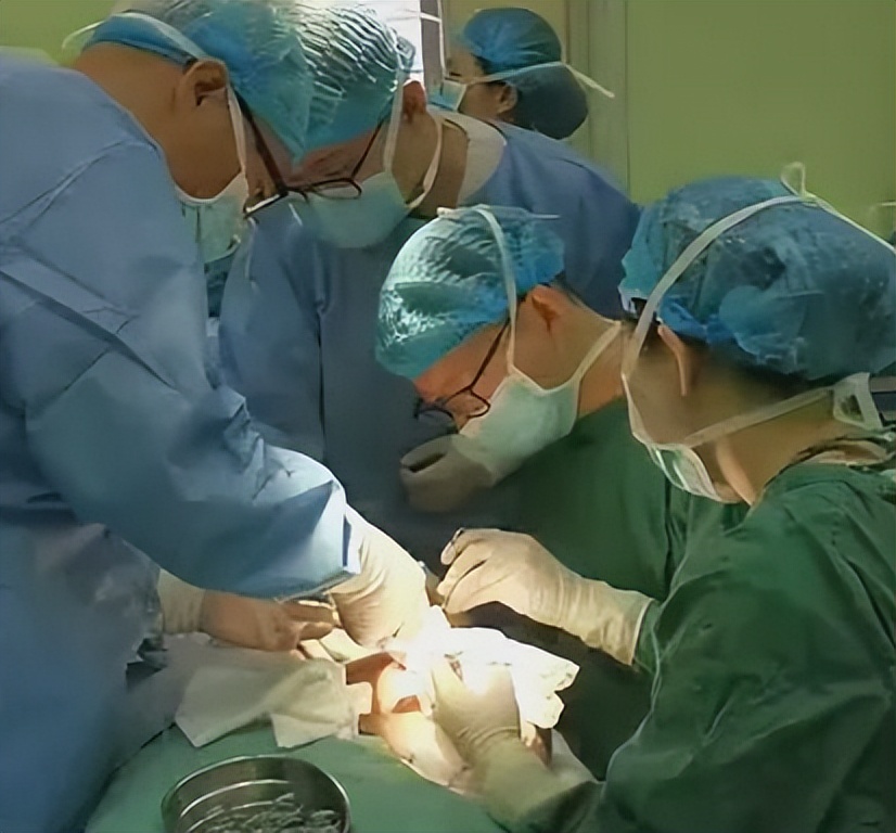 什么是巨乳症？罕见的巨乳症是什么原因造成的？