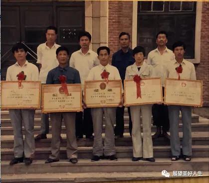 又闻槐花香经典散文,又闻槐花香原文音频