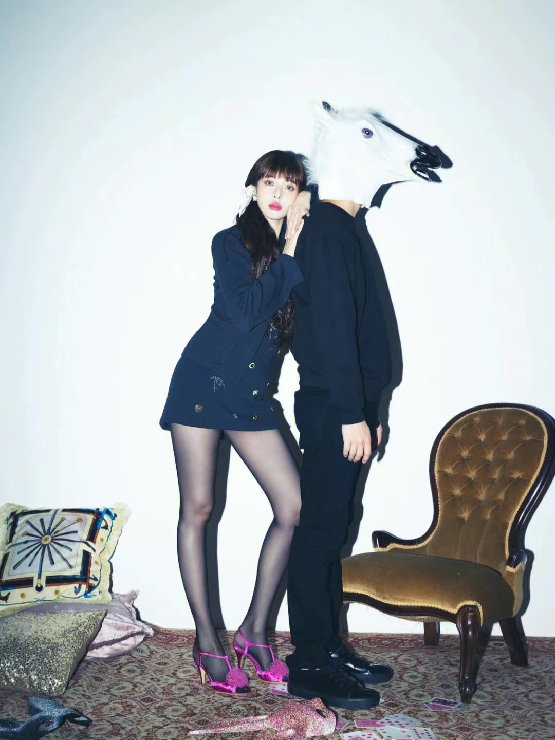 泫雅风深灰牛仔裤穿搭,土到极致就是潮穿搭儿童