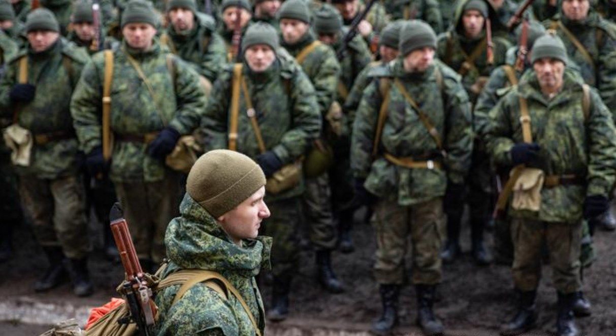 美媒：俄罗斯欲购买伊朗弹道导弹,美媒俄军部署火箭