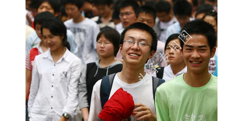 我爸在外面有小三怎么办,父亲有了小三我该怎么办