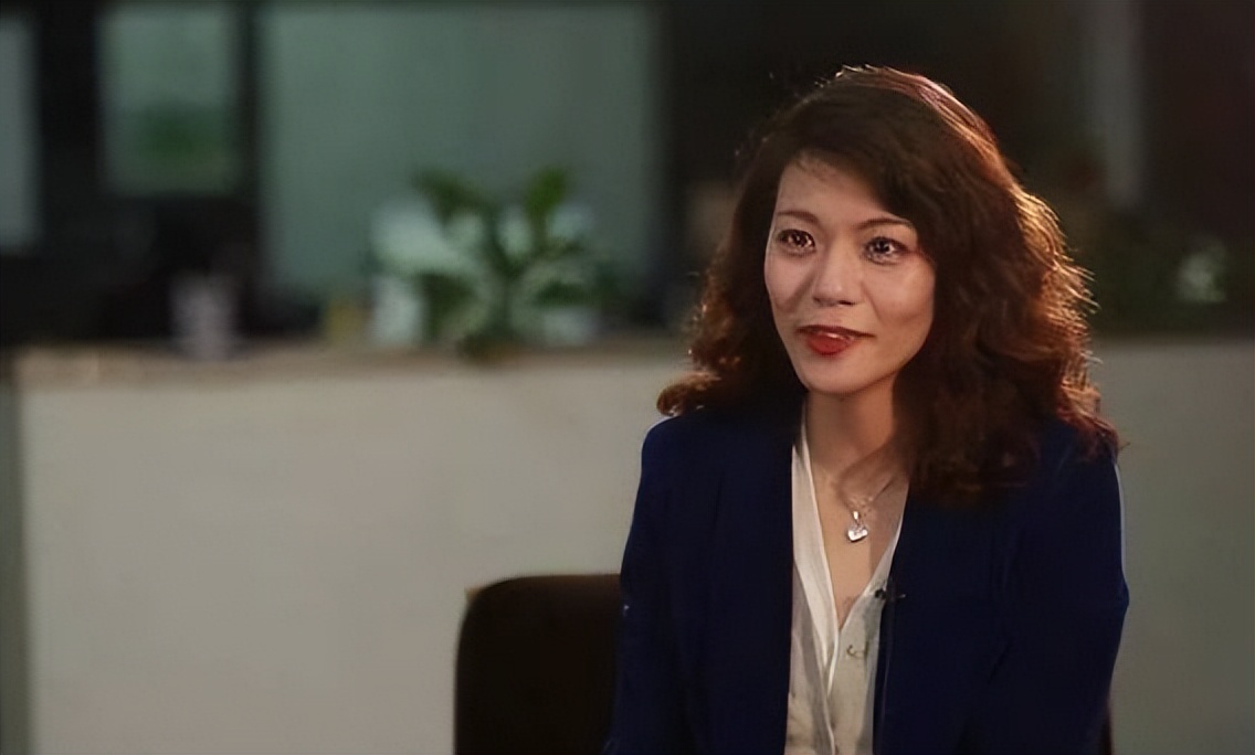 “复旦女神”陈果：从万人追捧到跌落神坛，她到底做错了什么？