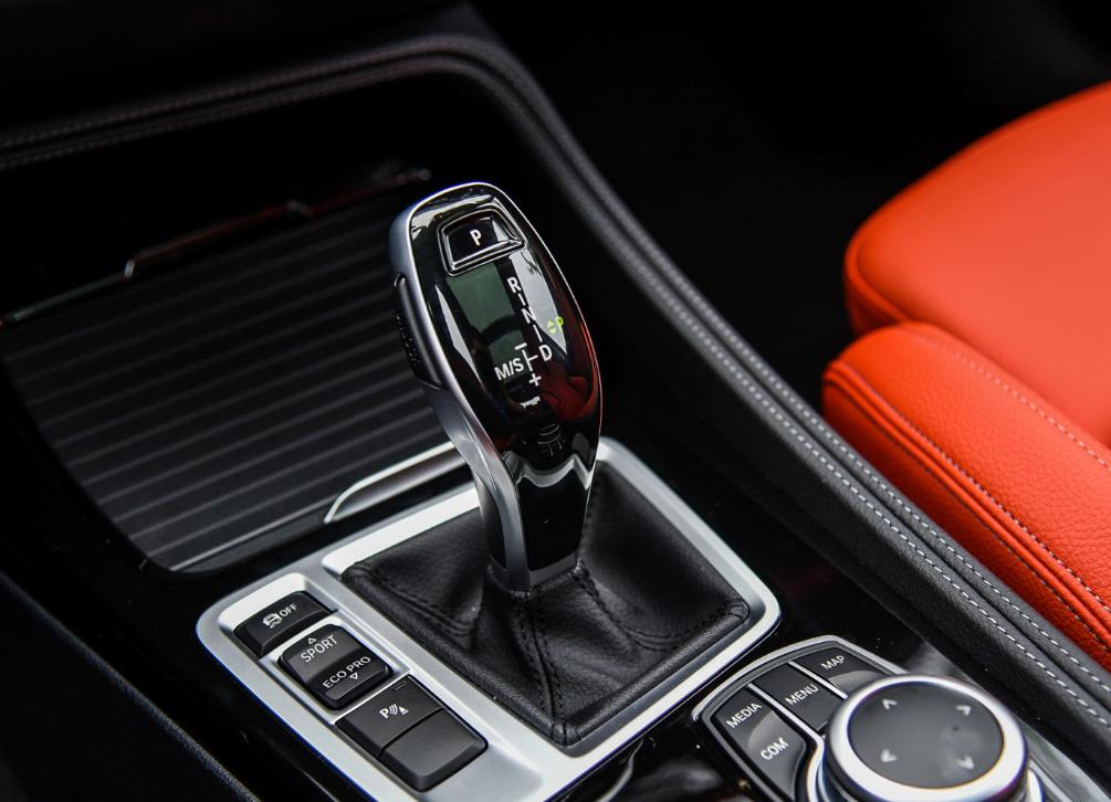 月销量只有4000的宝马1系真值得买？具体分析后，你就明白了