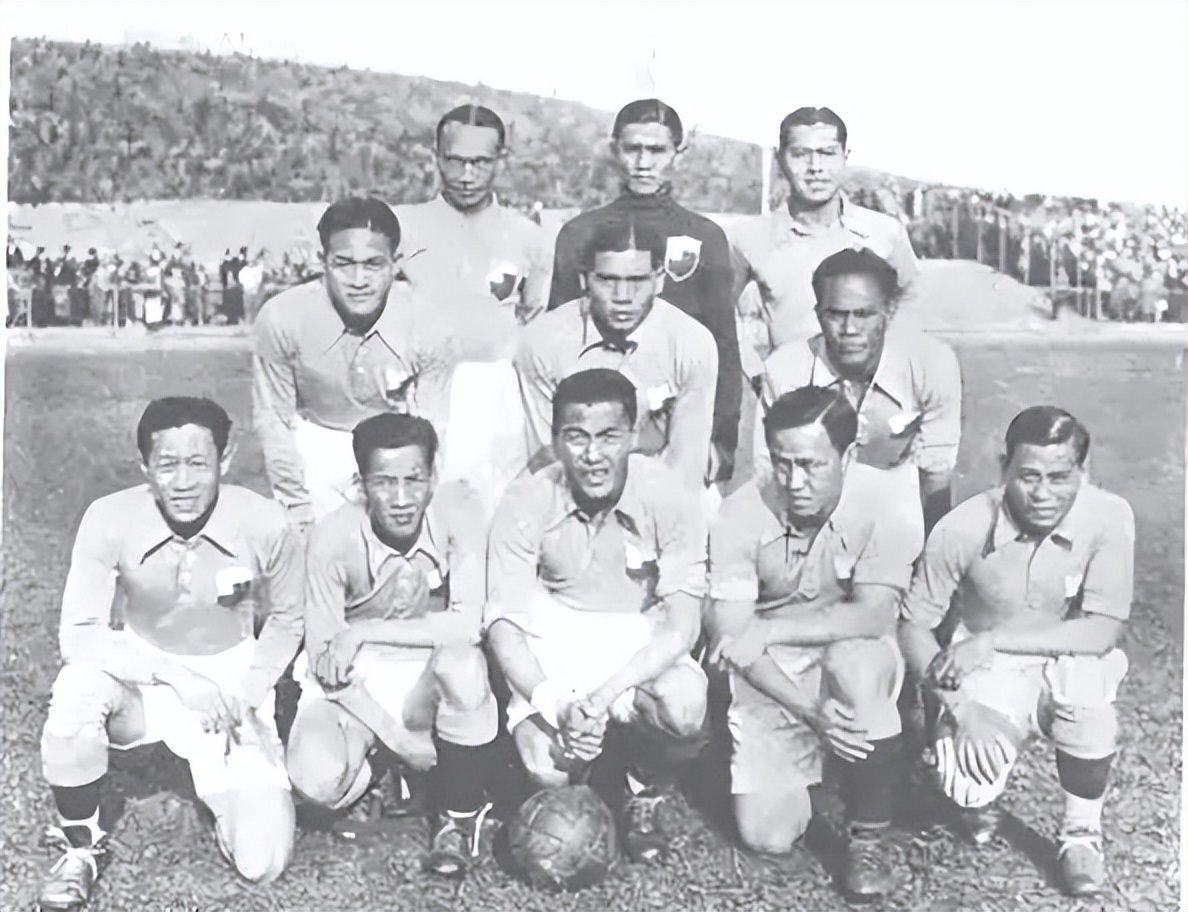 中国球王李惠堂效力哪个队,中国球王李惠堂当年横扫全欧洲