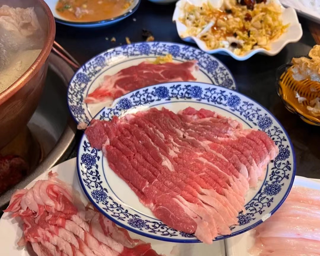 吃老北京铜锅涮肉长视频,吃老北京铜锅涮肉