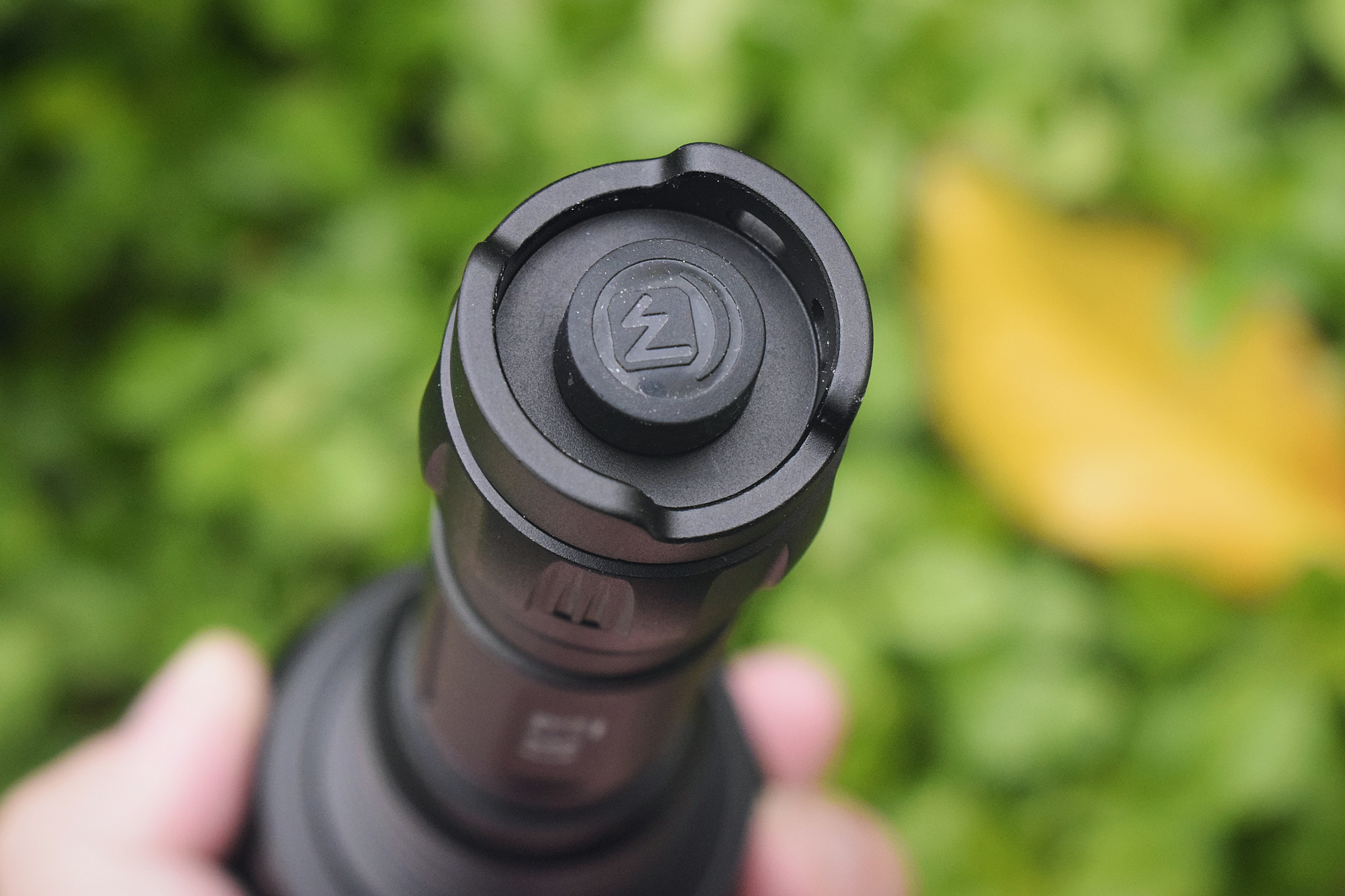 双光源任切换，千米光柱一线天！CYANSKYH5GT远射手电体验