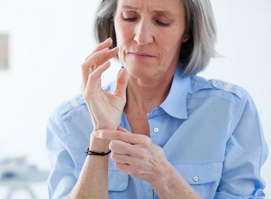 女人绝经了为什么会不想生育,女性为何绝经就不会怀孕