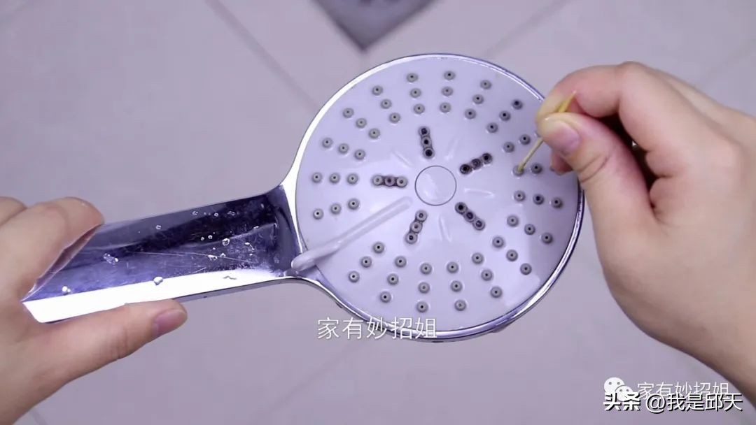 冰箱放了白醋后味道难闻该咋办,白醋可以除冰箱异味吗