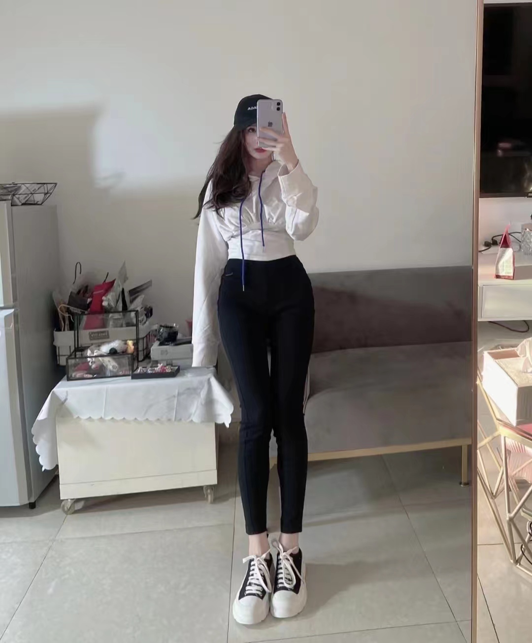 卫衣搭配什么外套裤子更好看呢,卫衣搭配什么衣服好看又实用