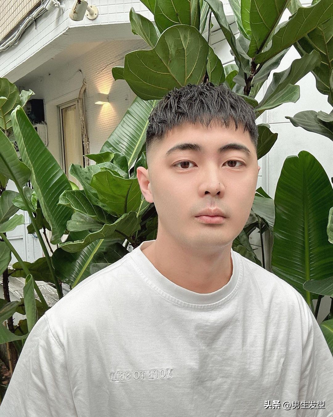 男生适合剪什么发型不要寸头,男生如何剪一个适合自己的发型