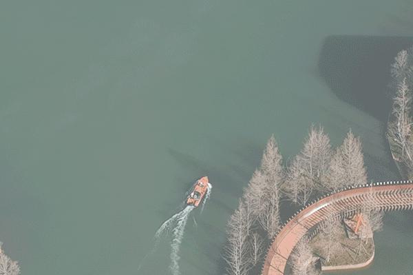 ACE DESIGN｜成都湖岸艺术别墅：逸享自在的湖岸艺术“家”