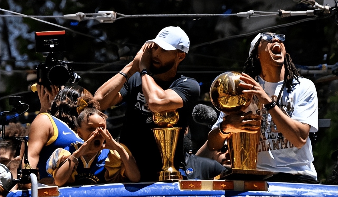 库里晚安庆祝动作2k,库里晚安baby庆祝动作