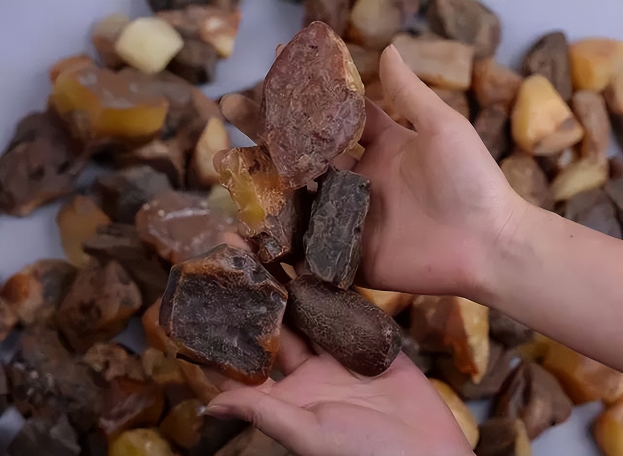 俄料老熟度怎么看,乌料和俄料蜜蜡盘出来区别