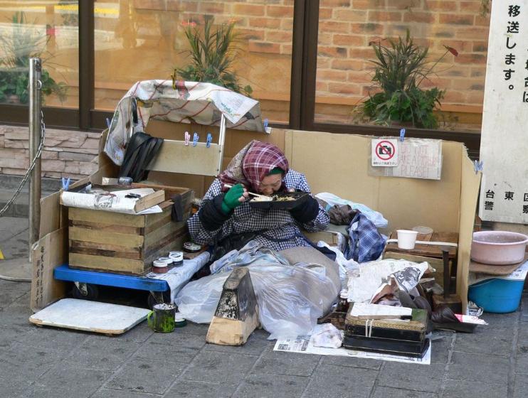 日本房价崩之后的经济轨迹,日本房价暴跌贷款买房的人怎么办