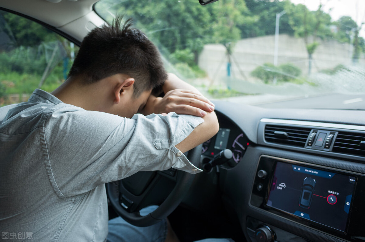 女孩从小被嫌弃10年后回家,女孩从小被嫌弃十年后回家