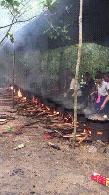 上课衣服穿反怎么办,上课忘记穿裤子该怎么办